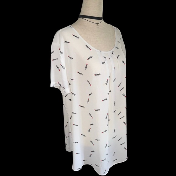 Sheer‎ White Lipstick 💄 Print Women's Top Size XL - Picture 6 of 6
